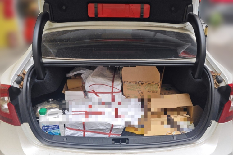 沃尔沃S60 2018款 S60L T3 智进进取版中控内饰23