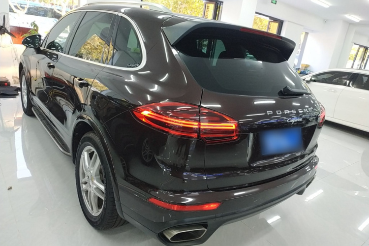 保时捷 2016款 Cayenne 3.0T车身外观4