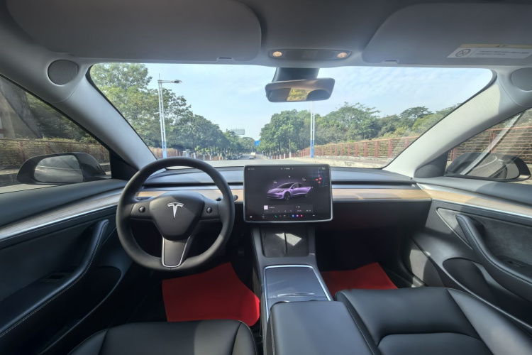 特斯拉 Model 3 2022款 后轮驱动版中控内饰7002