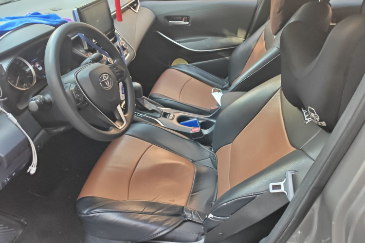 丰田 卡罗拉 2019款 双擎 1.8L E-CVT GL-i精英版中控内饰19