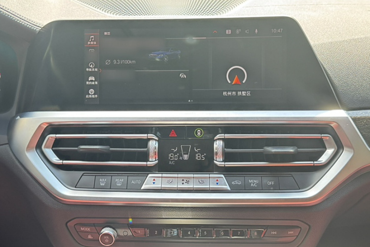 宝马3系 2022款 325Li M运动套装中控内饰7004