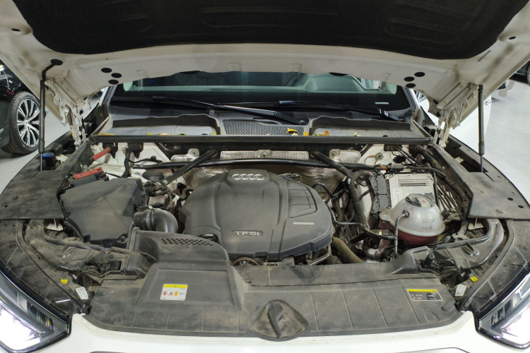 奥迪Q5L 2022款 40T 豪华动感型机舱底盘24