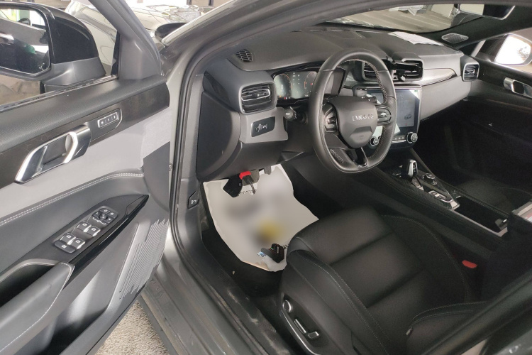 领克03 2022款 1.5TD DCT劲Pro中控内饰20