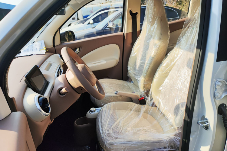 五菱汽车 宏光MINIEV 2025款 四门版 进阶款中控内饰19