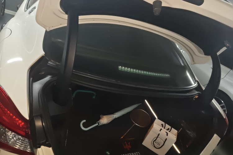 玛莎拉蒂 Ghibli 2018款 3.0T 运动版中控内饰23