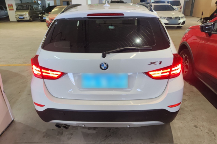 宝马X1 2015款 sDrive18i 领先晋级版车身外观6