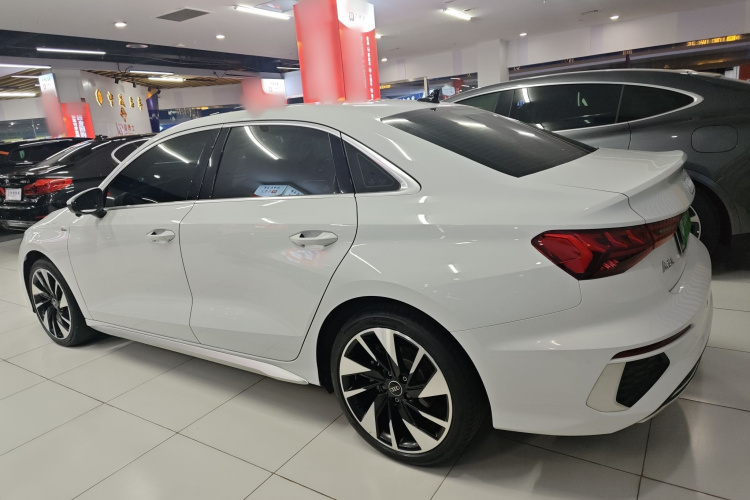 奥迪A3 2024款 A3L Limousine 35 TFSI 时尚运动型车身外观6003