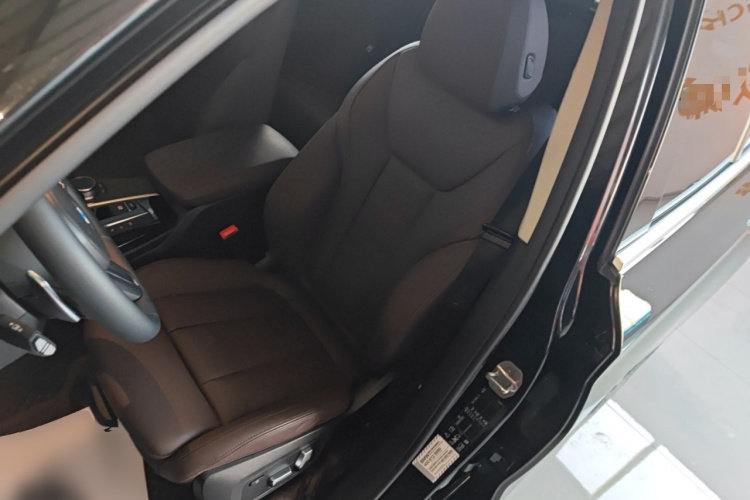 宝马X3 2020款  xDrive28i M运动套装中控内饰19