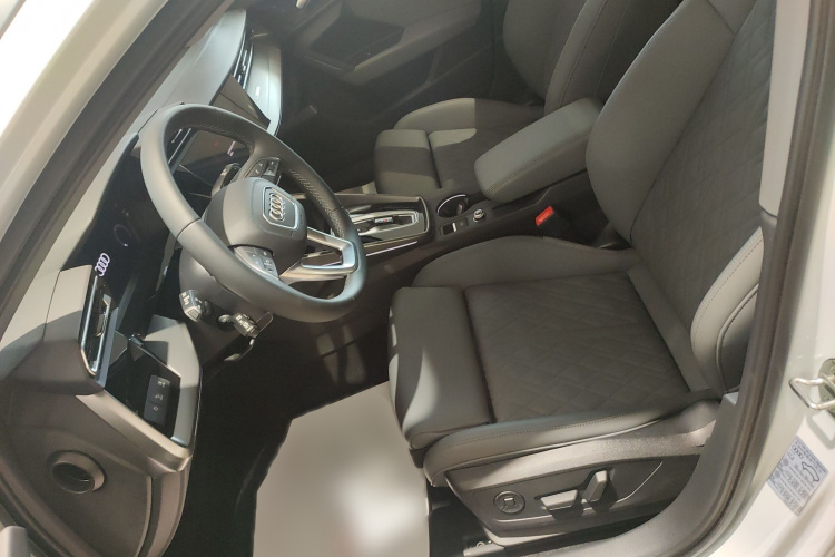 奥迪A3 2025款 A3L Limousine 35TFSI 飞驰尊享型局部细节19