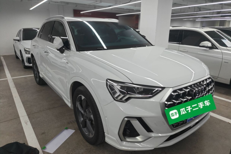 奥迪Q3 2024款 35 TFSI 时尚动感型车身外观3