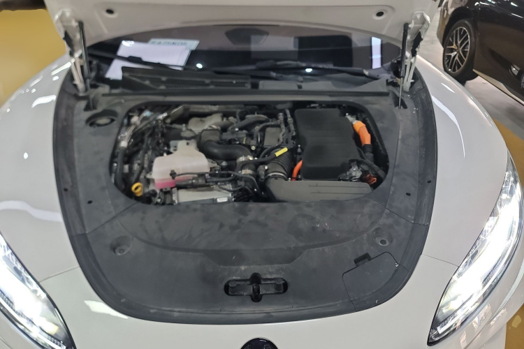 腾势Z9GT 2024款 1100四驱Max版机舱底盘24