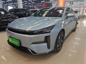 吉利银河 银河L6 2025款 EM-i 140km 星舰版