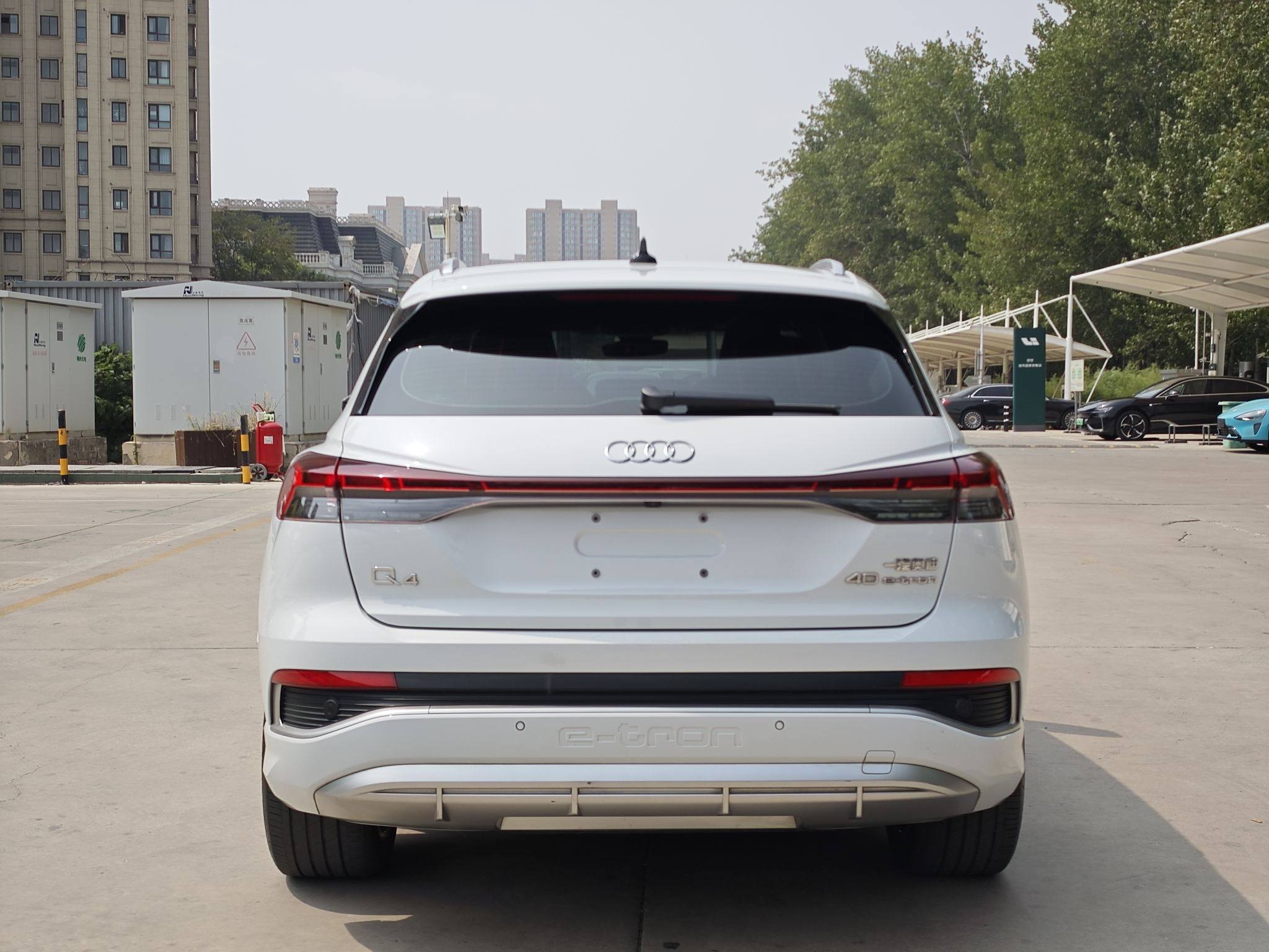 奥迪Q4 e-tron 2023款 40 e-tron 创境版