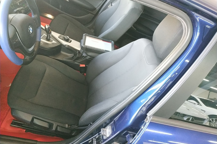 宝马1系(进口) 2018款 118i 领先型局部细节19