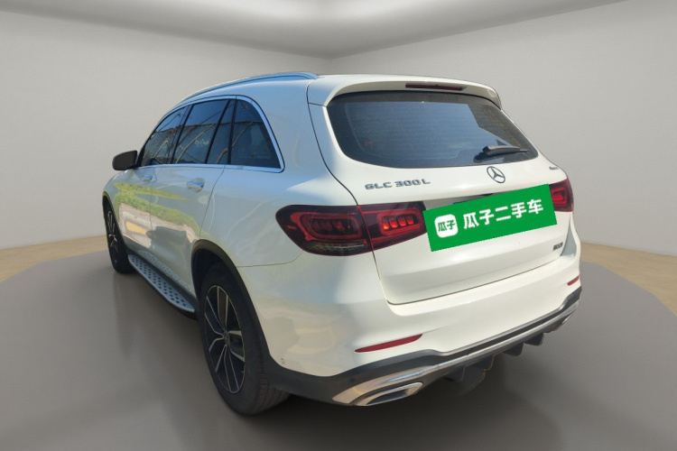奔驰GLC 2020款 改款 GLC 300 L 4MATIC 动感型车身外观5