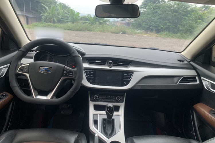 吉利汽车 远景 2018款 1.5L 自动尊贵型中控内饰7004