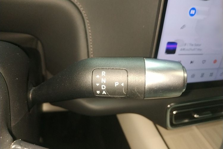 理想汽车 理想L8 2024款 Ultra局部细节18