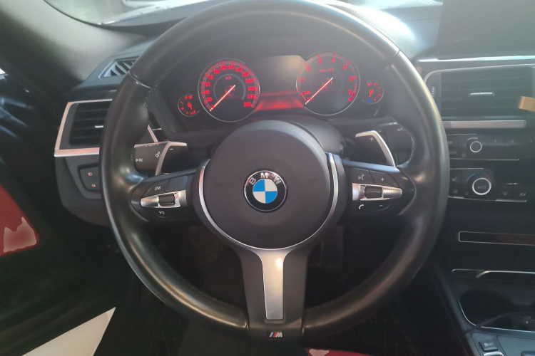 宝马3系GT 2020款 330i M运动曜夜版中控内饰13