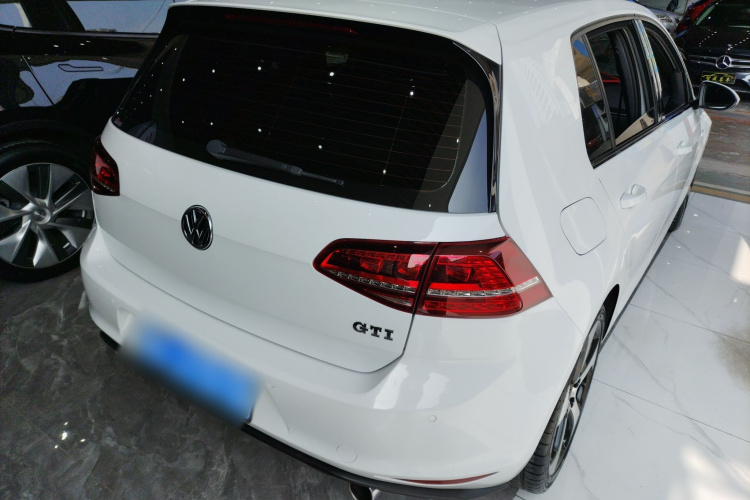 大众 高尔夫GTI 2016款 2.0TSI GTI车身外观7