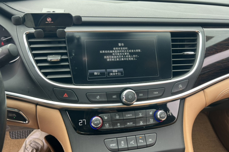 别克 君越 2018款 28T 豪华型中控内饰7002