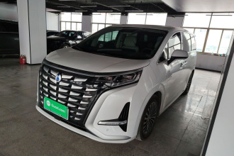 腾势D9 2022款 DM-i 970 四驱旗舰型