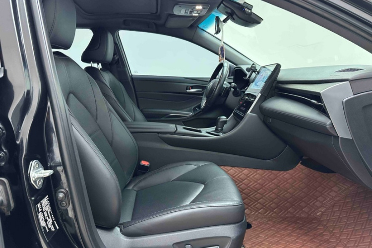 丰田 亚洲龙 2023款 2.5L 豪华版局部细节41