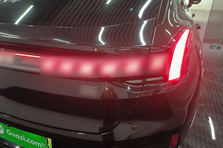 极氪001 2022款 长续航双电机 WE版车身外观6006