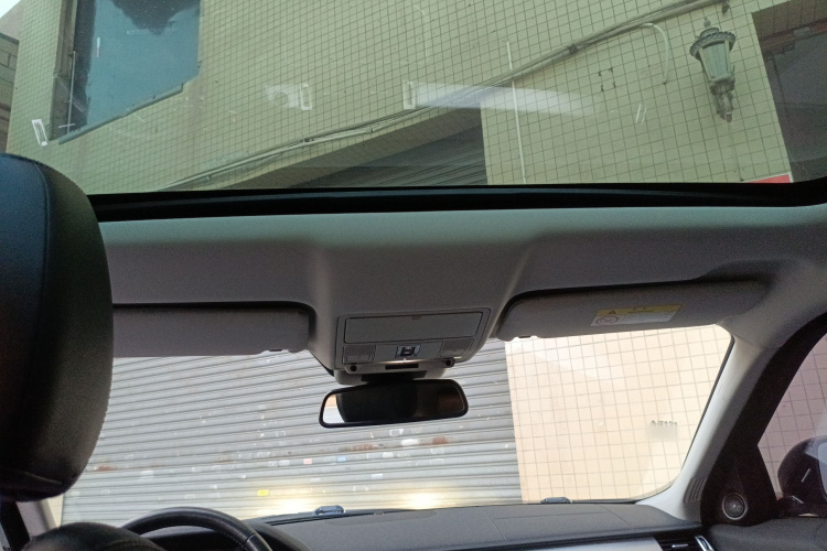 路虎 揽胜极光 2017款 2.0T 英伦锋尚版中控内饰22