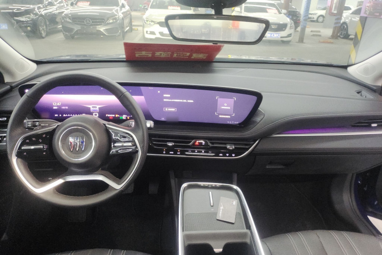 别克 君越 2023款 艾维亚版中控内饰12