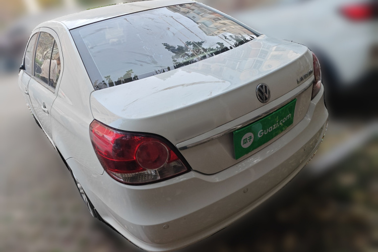 大众 朗逸 2011款 1.6L 自动品雅版车身外观6003