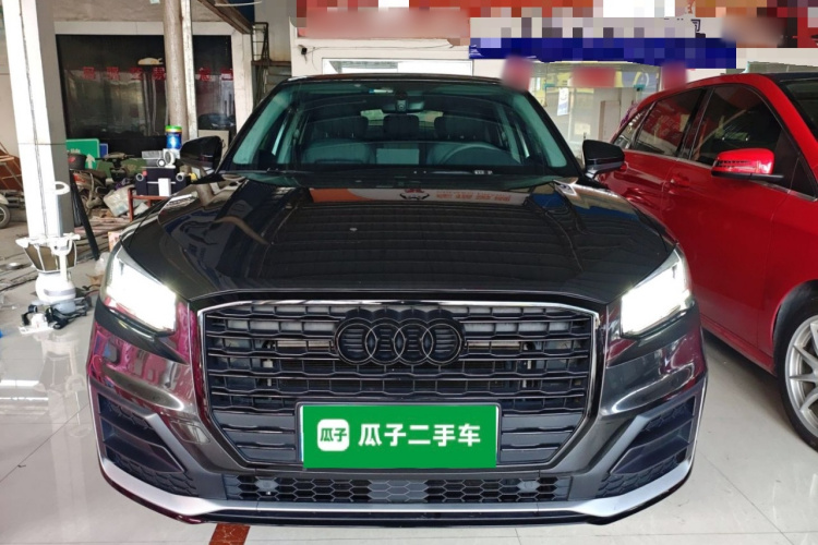 奥迪Q2L 2020款 35 TFSI 进取动感型车身外观2