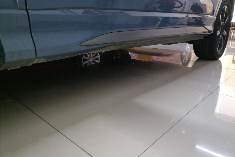 奥迪Q3 2022款 40 TFSI RS套件燃速型局部细节9002