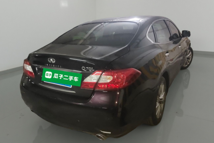 英菲尼迪Q70 2013款 Q70L 2.5L 舒适版车身外观7