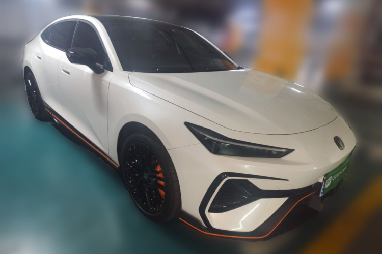 长安UNI-V 2025款 第三代 2.0T 劲速型车身外观6002