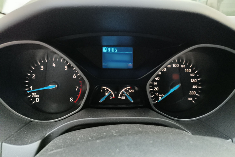 福特 福克斯 2018款 两厢经典 1.6L 自动舒适型智行版局部细节14