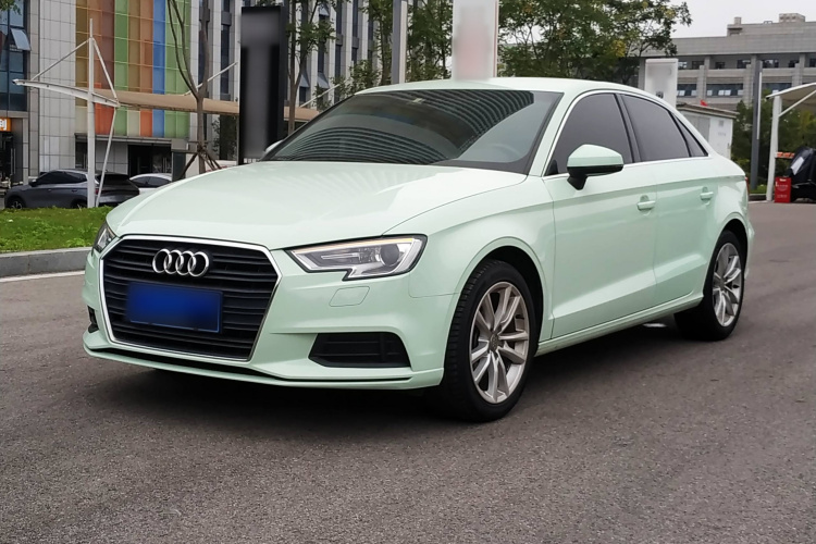 奥迪A3 2018款 30周年年型 Limousine 35 TFSI 进取型车身外观1