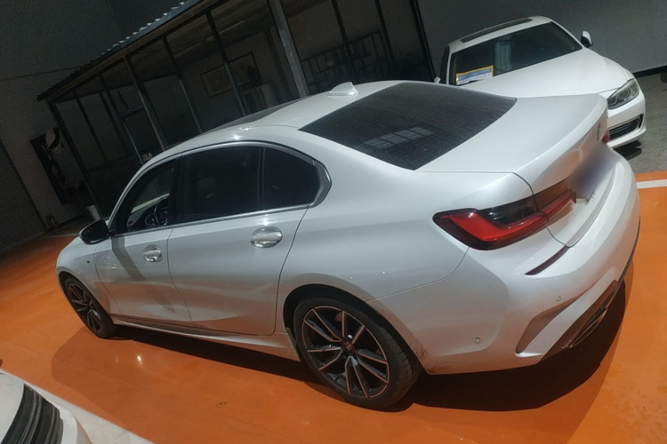 宝马3系 2020款 改款 325Li M运动套装车身外观4