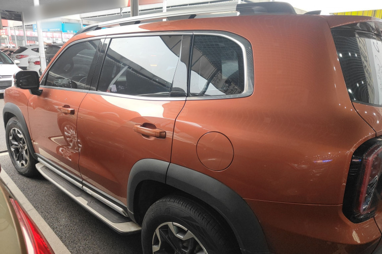 哈弗大狗 2021款 2.0T DCT四驱中华田园犬版车身外观4