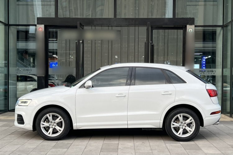 奥迪Q3 2017款 35 TFSI 时尚型车身外观6005