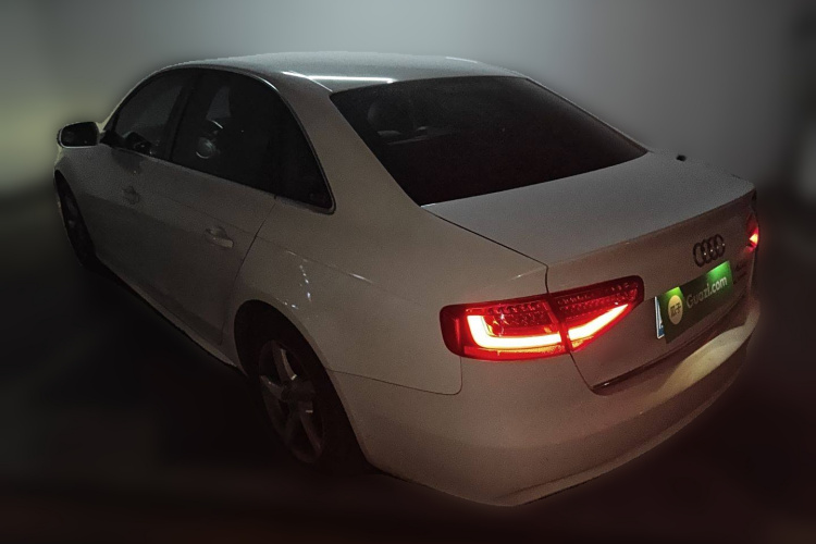 奥迪A4L 2013款 35 TFSI 自动标准型车身外观6003