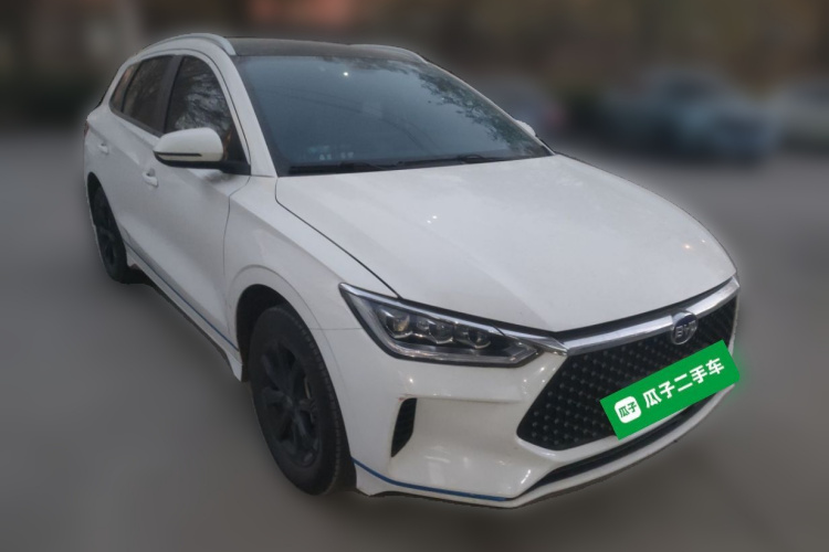 比亚迪e2 2020款 升级版 高续航版 尊贵型车身外观6002