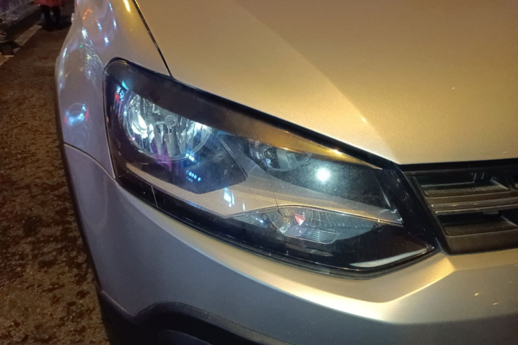 大众 2012款 1.6L Cross Polo AT车身外观8