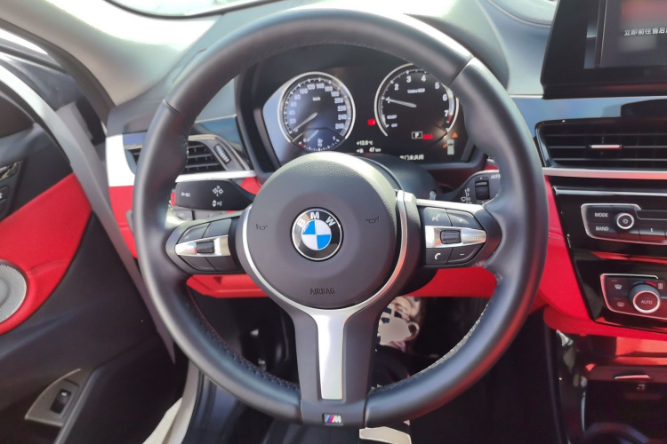 宝马X2 2022款 sDrive25i M运动套装中控内饰13