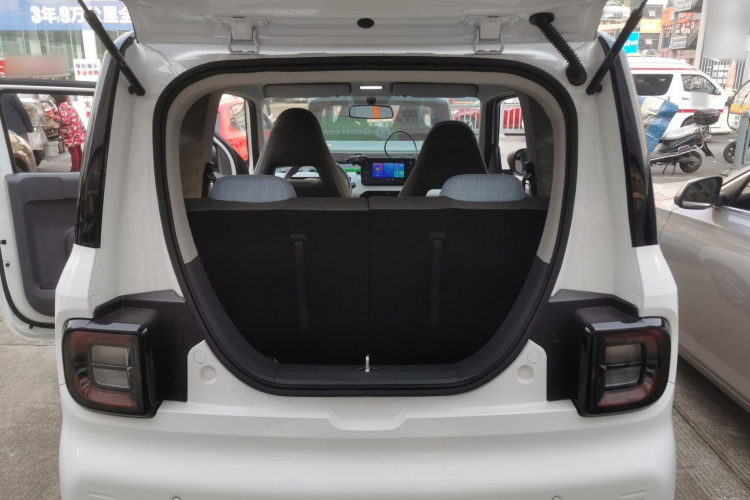 吉利银河 2024款 熊猫mini 200km 耐力熊局部细节23