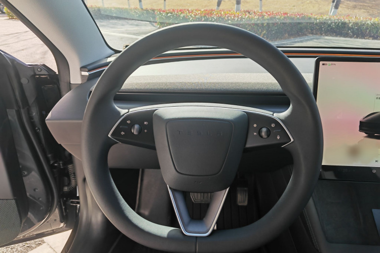 特斯拉 Model 3 2023款 后轮驱动版中控内饰7007