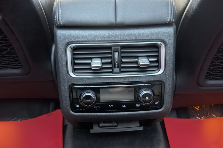 红旗HS7 2019款 3.0T 自动四驱智联旗畅版中控内饰7009