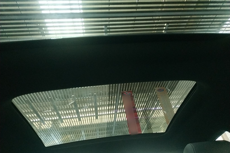 奔驰A级 2020款 A 200 L 运动轿车中控内饰22