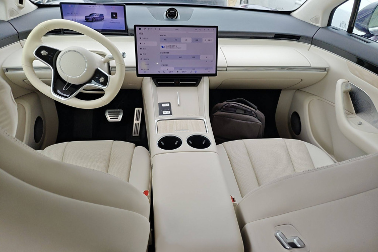 鸿蒙智行 智界R7 2024款 纯电 667km Max中控内饰7002