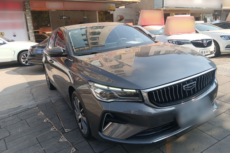 吉利汽车 帝豪 2022款 第4代 1.5L CVT尊贵型车身外观3