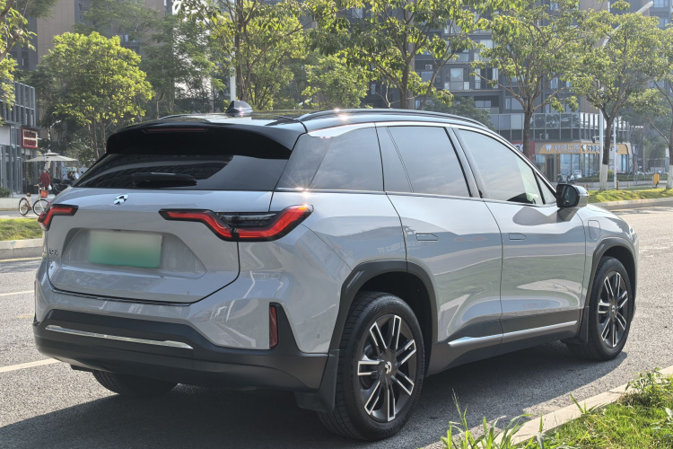 蔚来ES6 2022款 75kWh 运动版车身外观6003